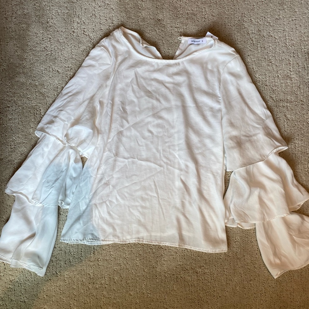 NWT Oxford Sunday white tiered sleeve top. Size S